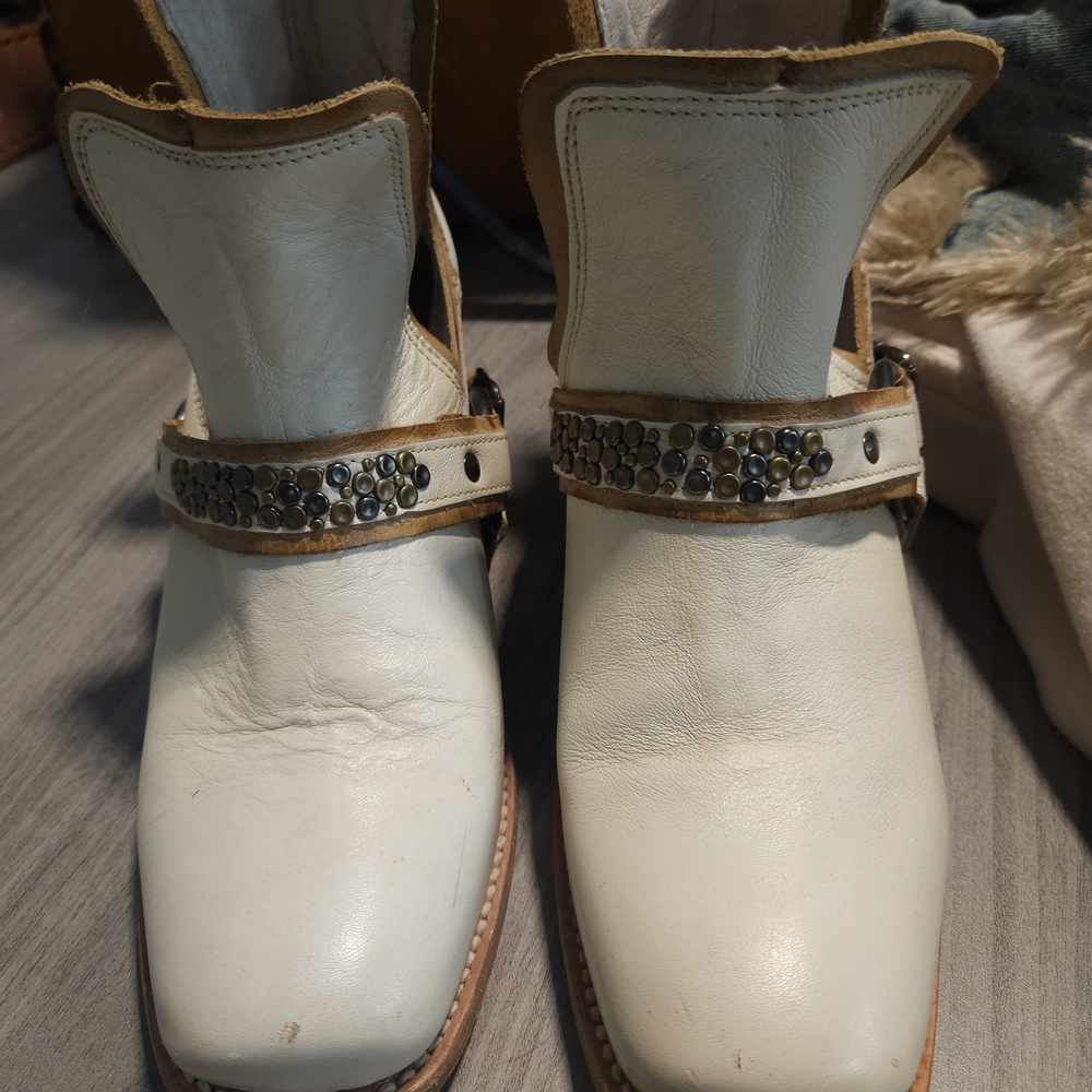Freebird Dusty Women’s Cream Leather Western Ankle Boots with Studded Strap